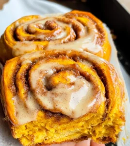 Pumpkin Cinnamon Rolls