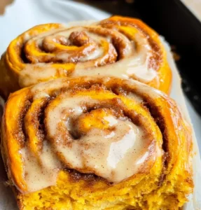 Pumpkin Cinnamon Rolls