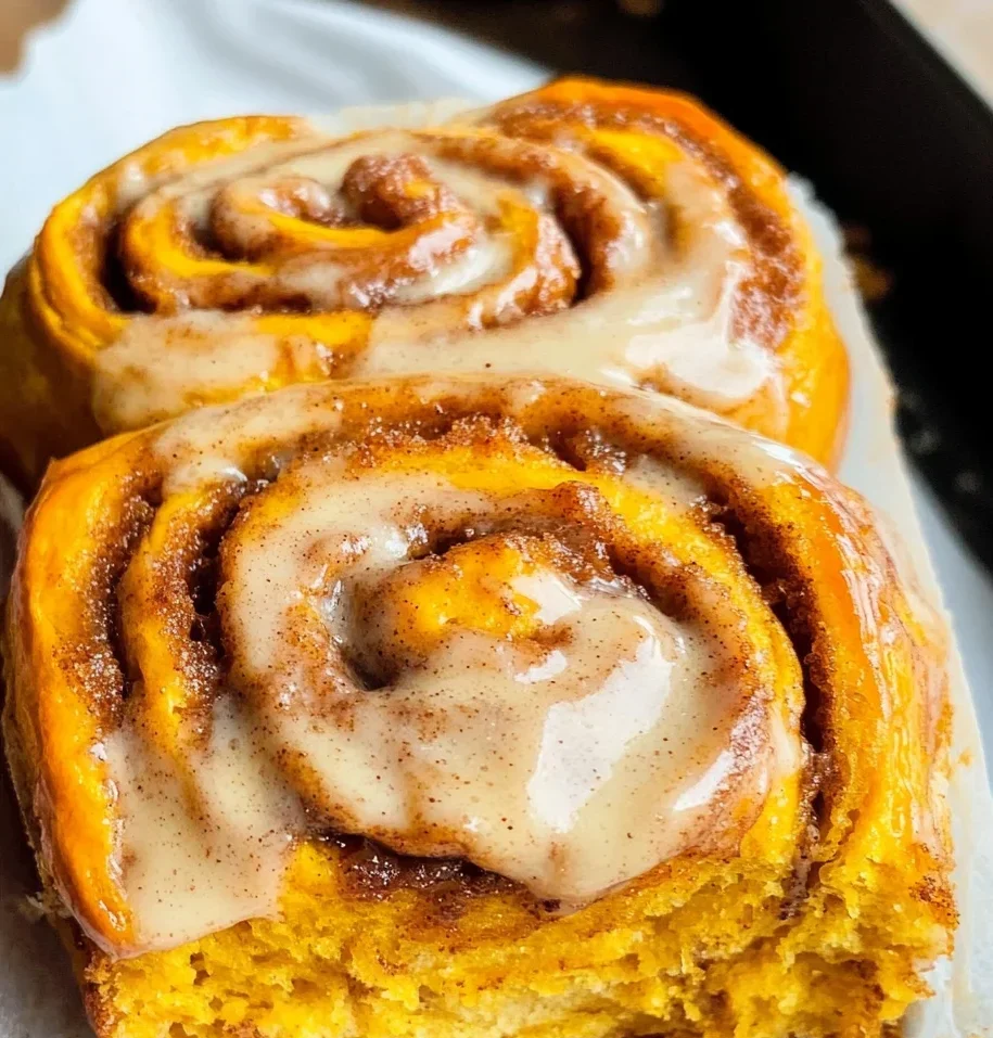 Pumpkin Cinnamon Rolls